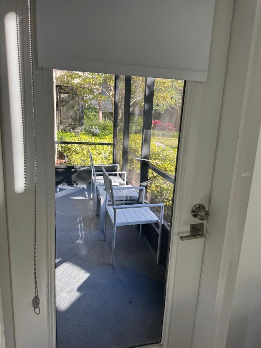 Image 16 of 40 For 14501 Grove Resort Avenue 3135