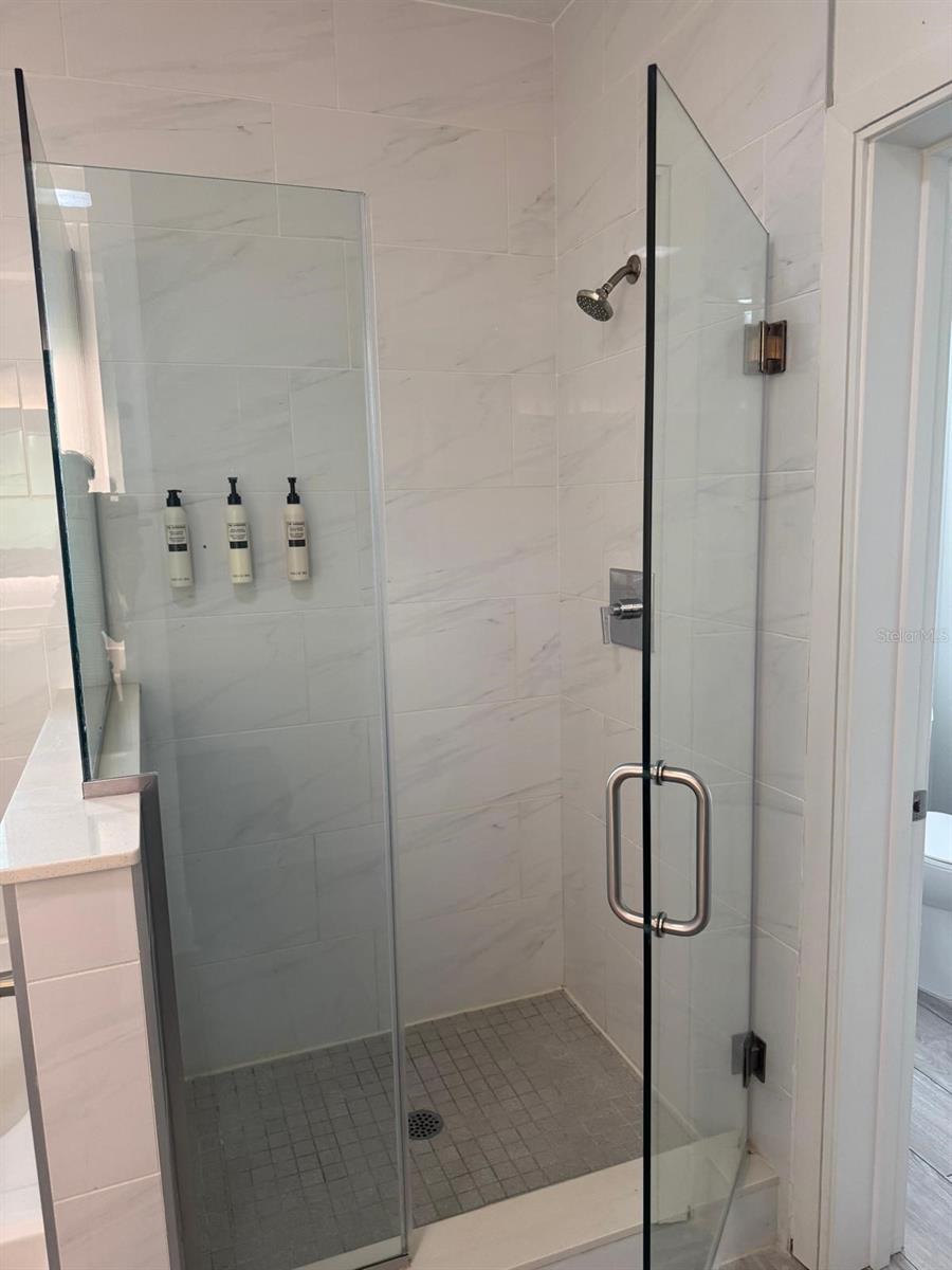 Image 18 of 40 For 14501 Grove Resort Avenue 3135