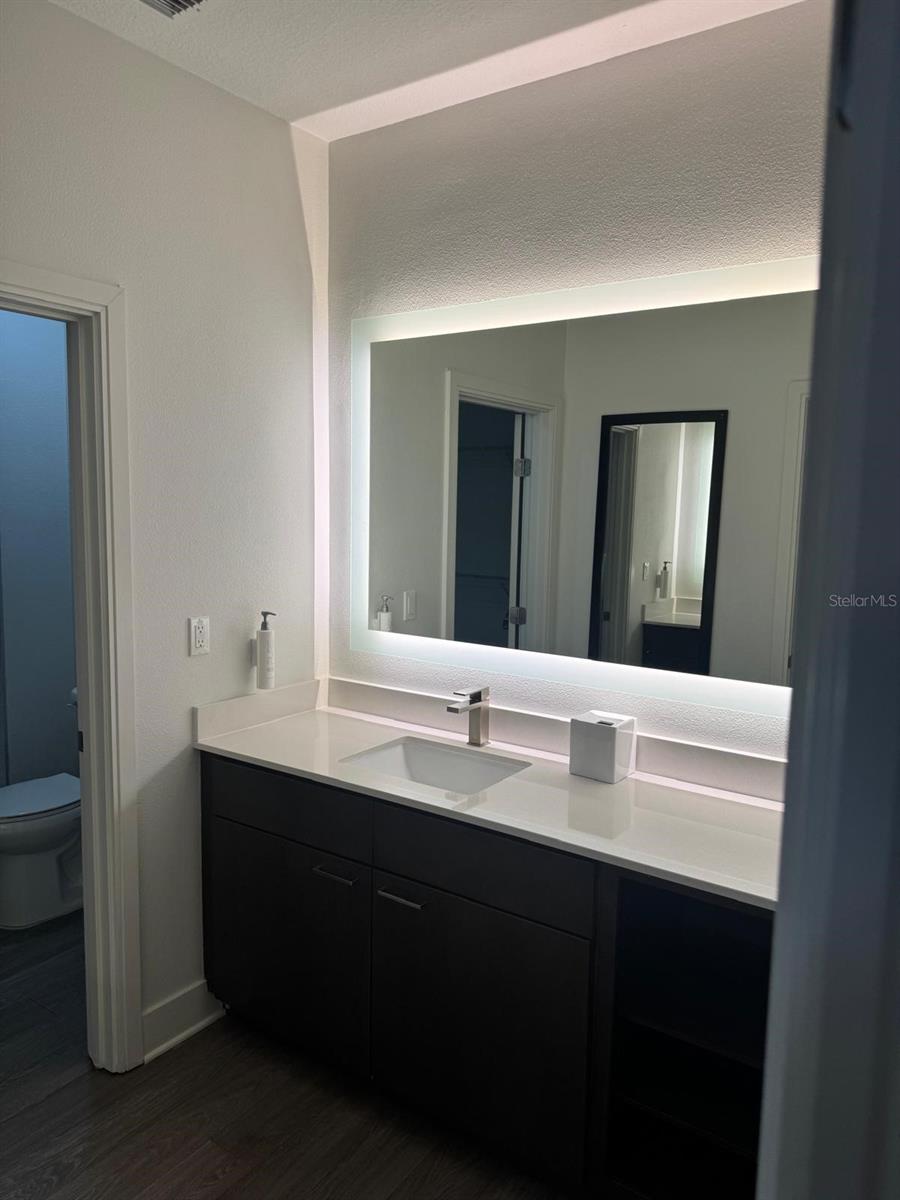 Image 24 of 40 For 14501 Grove Resort Avenue 3135