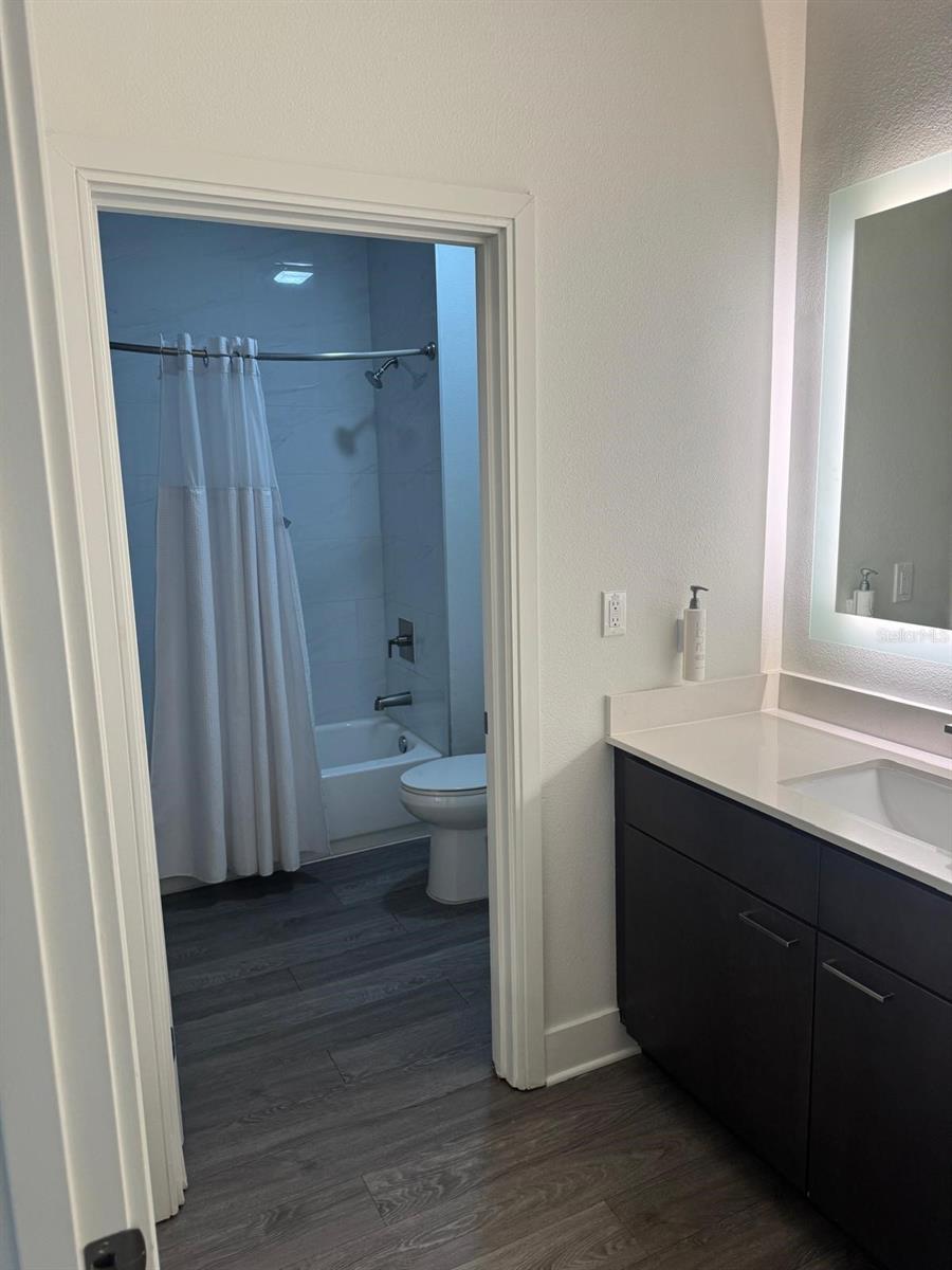 Image 25 of 40 For 14501 Grove Resort Avenue 3135