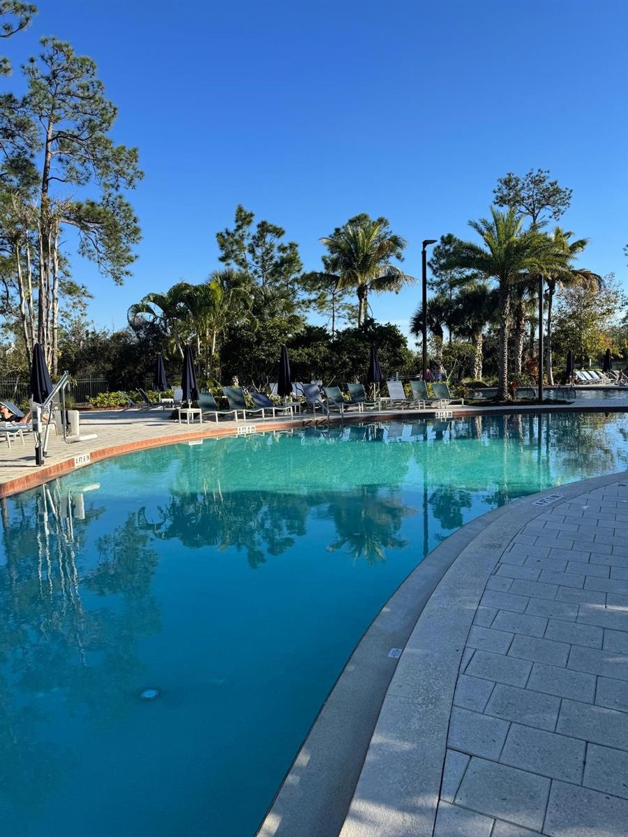 Image 38 of 40 For 14501 Grove Resort Avenue 3135