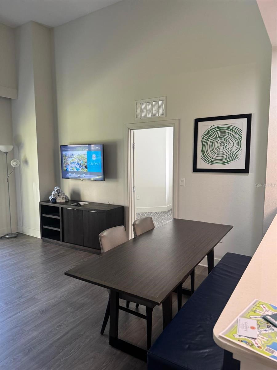 Image 6 of 40 For 14501 Grove Resort Avenue 3135