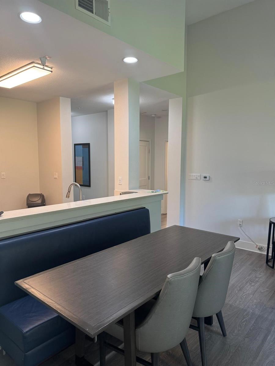 Image 7 of 40 For 14501 Grove Resort Avenue 3135