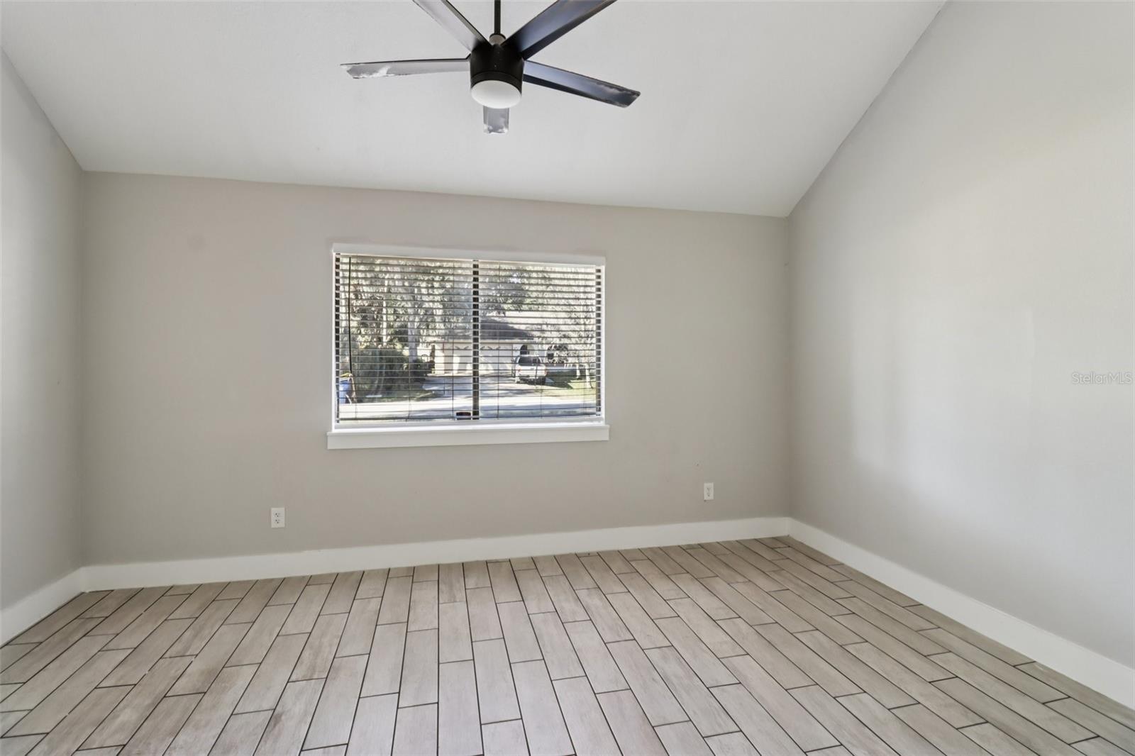 Image 18 of 53 For 2309 Kumquat Drive