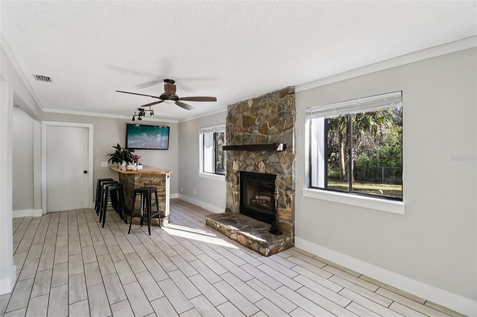 Image 9 of 53 For 2309 Kumquat Drive