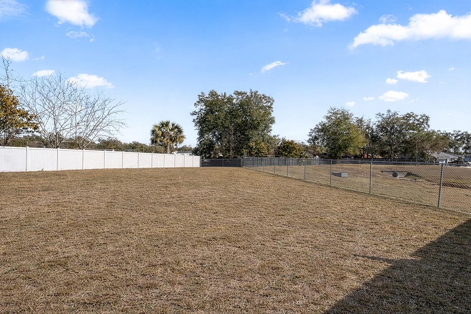 Image 20 of 24 For 1533 Sunset View Circle