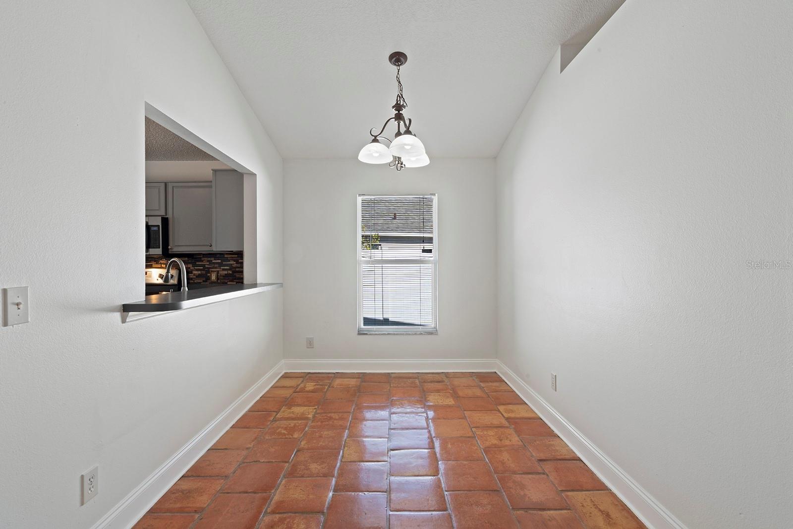 Image 8 of 24 For 1533 Sunset View Circle