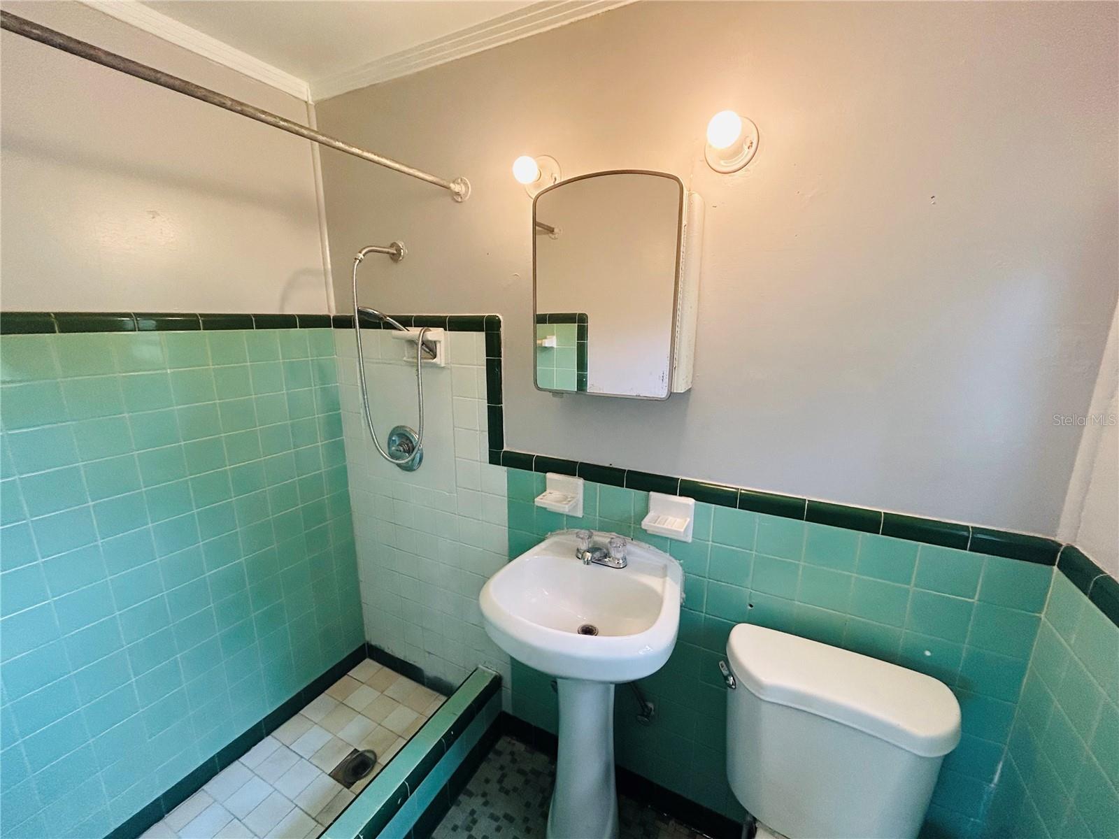 Image 23 of 26 For 8010 Us Highway 301