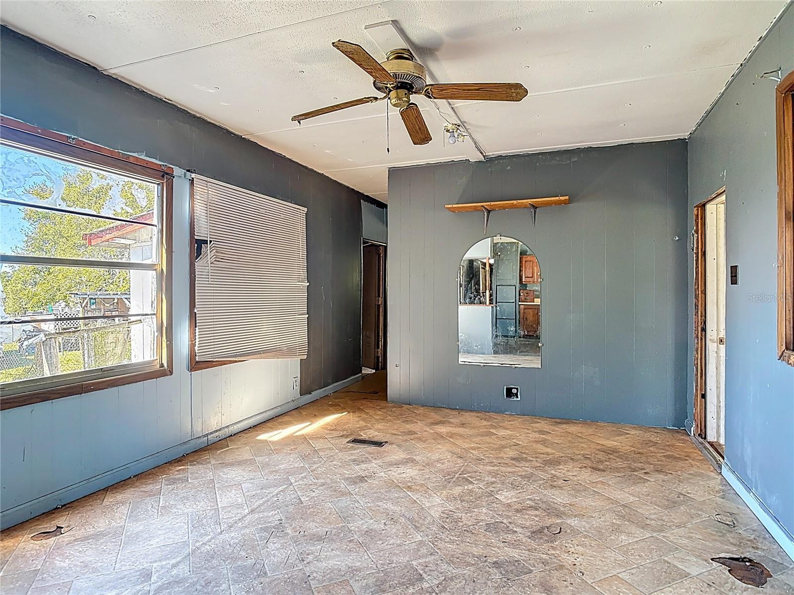 Image 12 of 48 For 13005 Florida Avenue