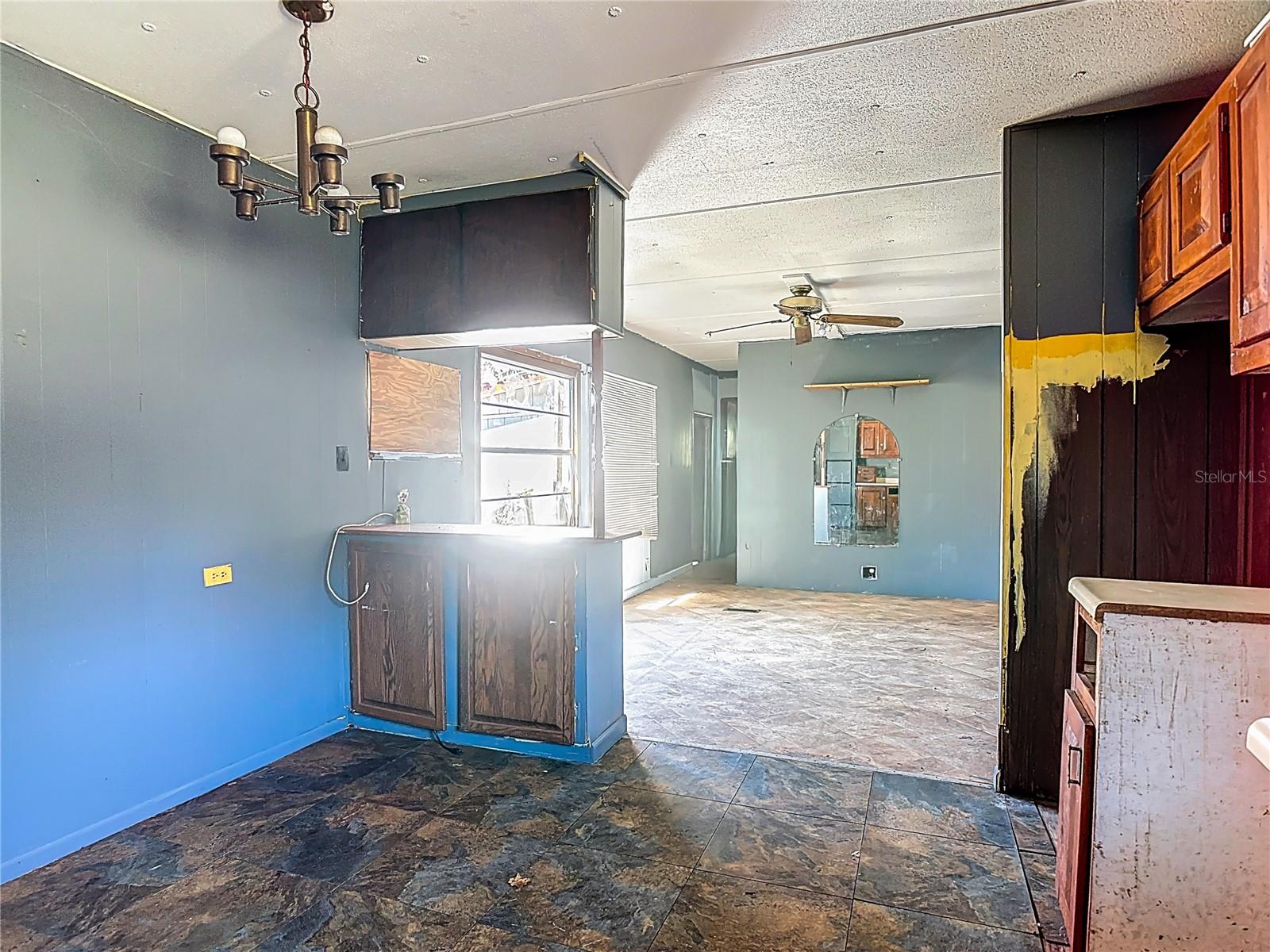 Image 17 of 48 For 13005 Florida Avenue