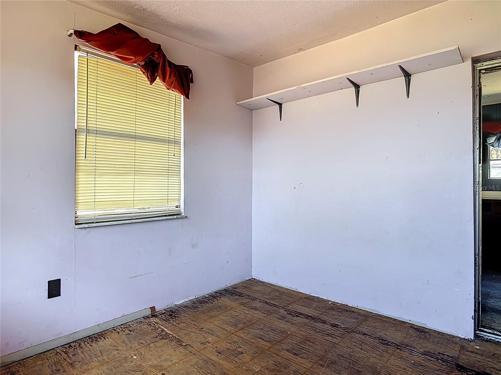 Image 21 of 48 For 13005 Florida Avenue