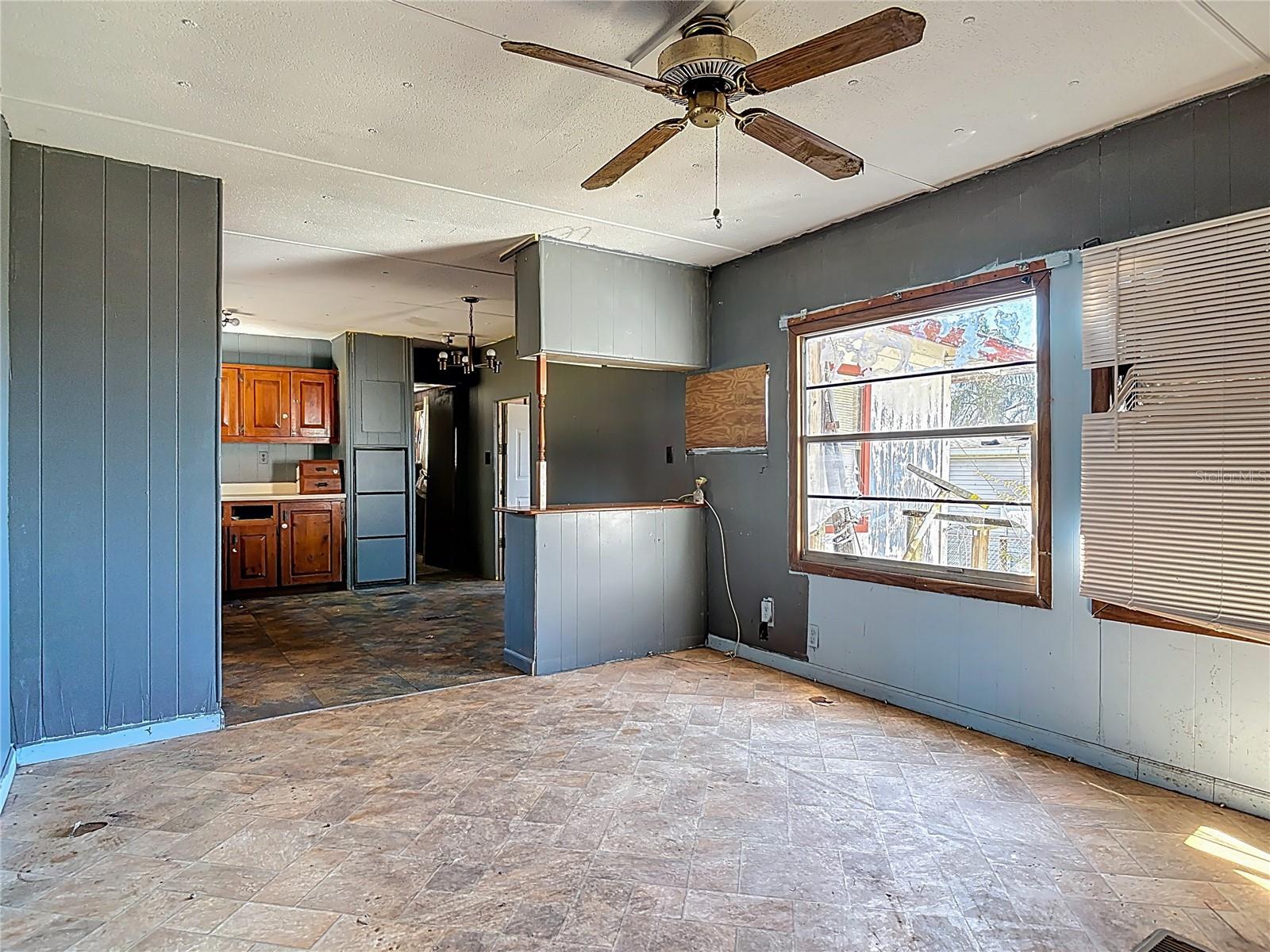 Image 9 of 48 For 13005 Florida Avenue