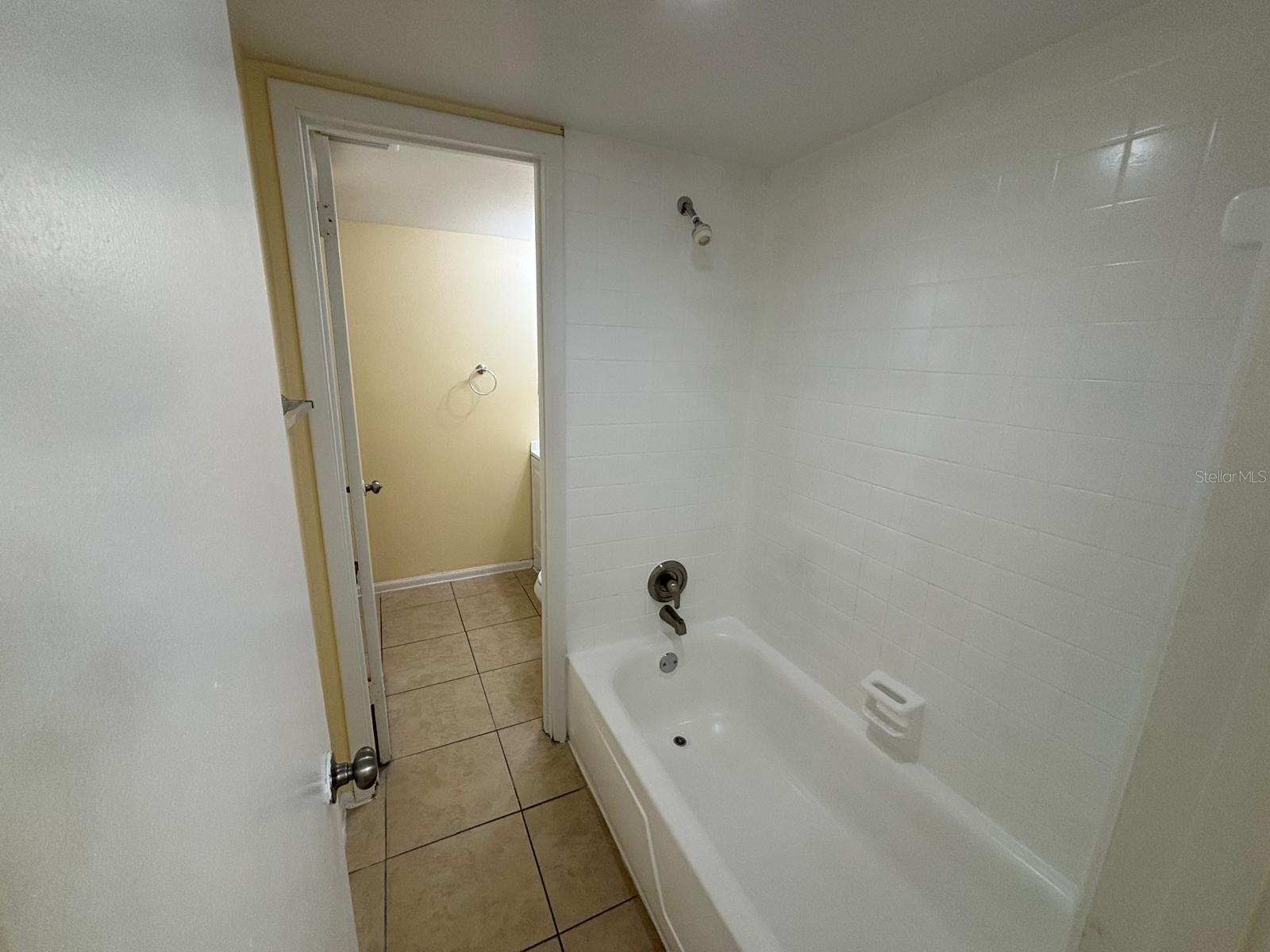 Image 9 of 15 For 1432 Holden Avenue 7