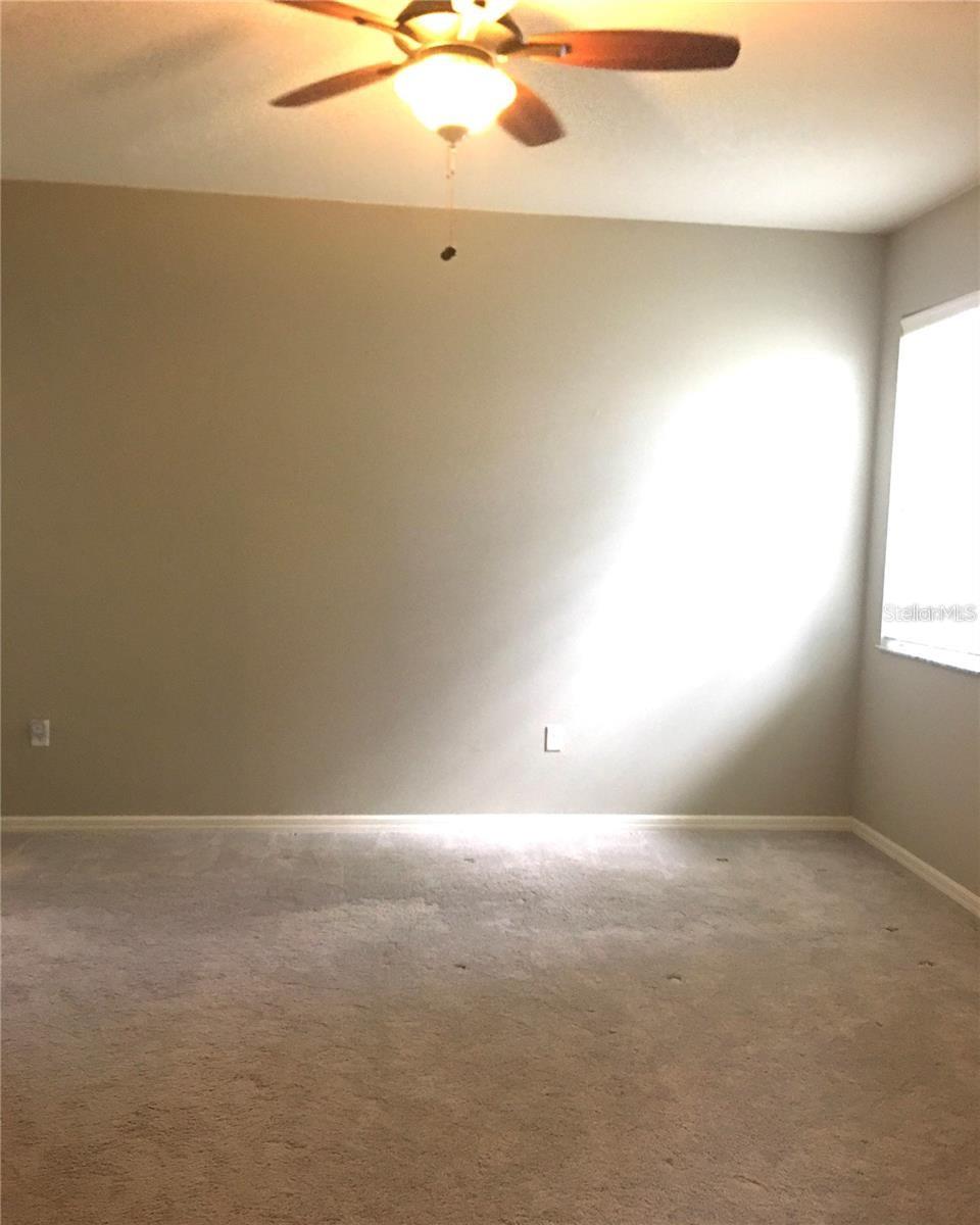 Image 20 of 29 For 11873 Verrazano Dr