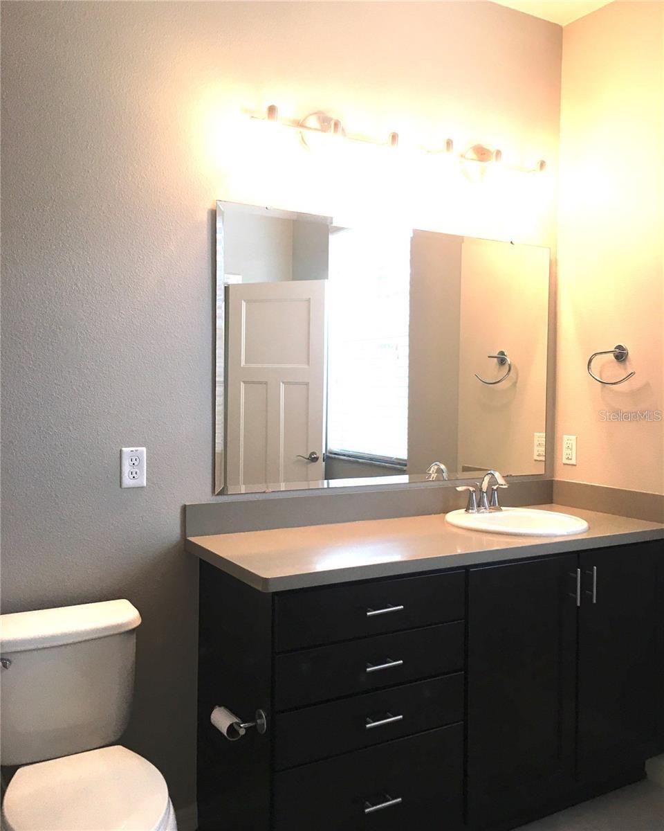 Image 23 of 29 For 11873 Verrazano Dr