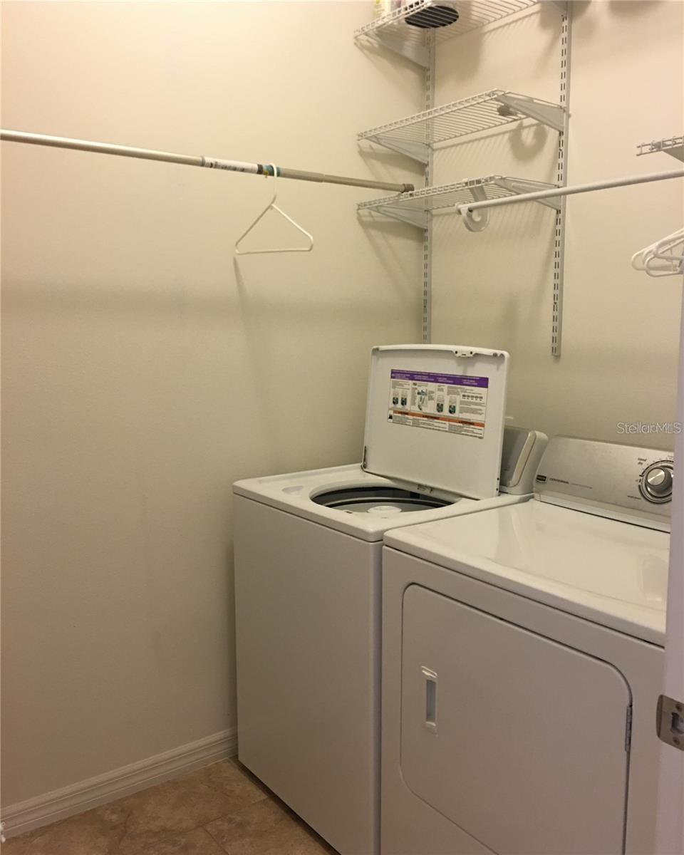 Image 25 of 29 For 11873 Verrazano Dr