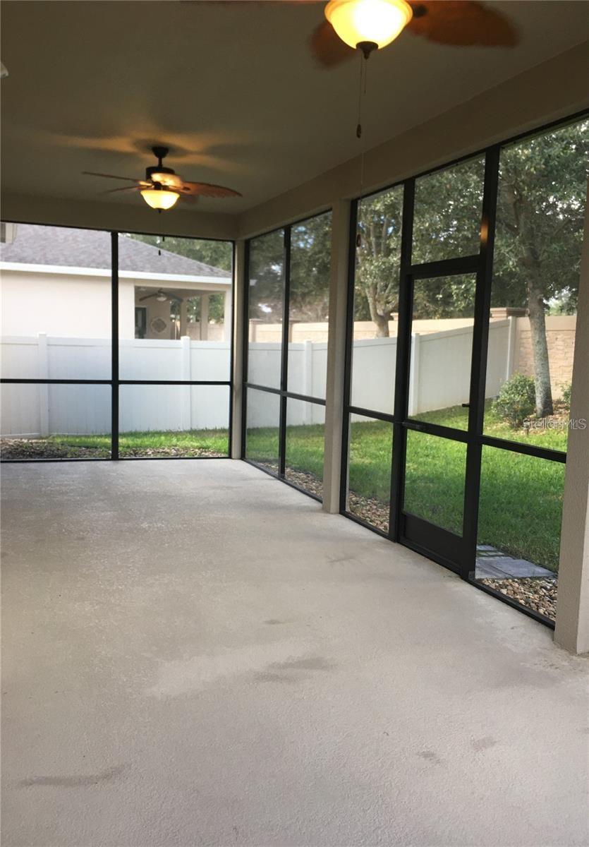 Image 26 of 29 For 11873 Verrazano Dr