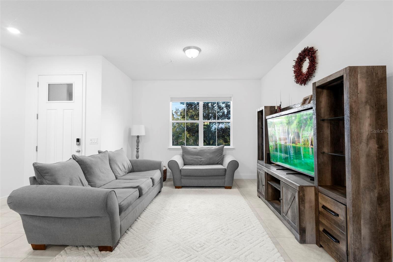 Image 10 of 35 For 14989 Apollo Bond Drive