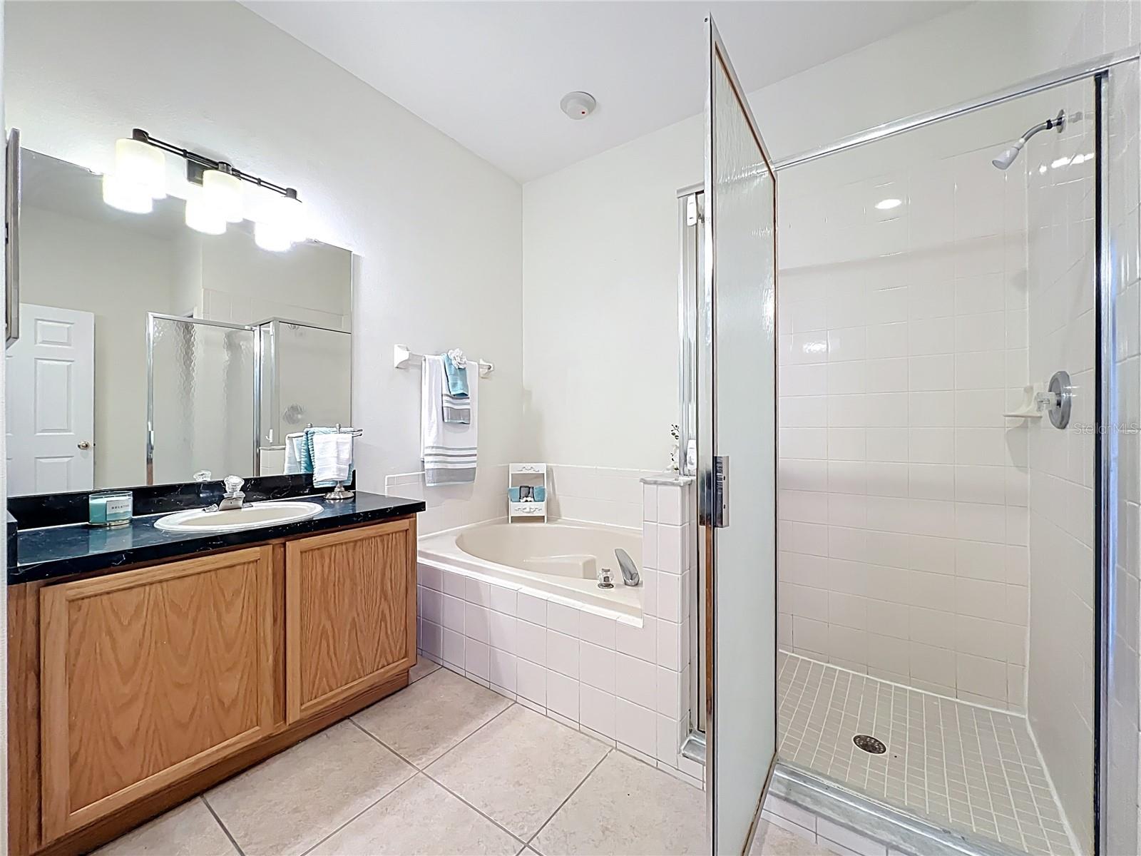 Image 31 of 62 For 14230 Sunriver Avenue