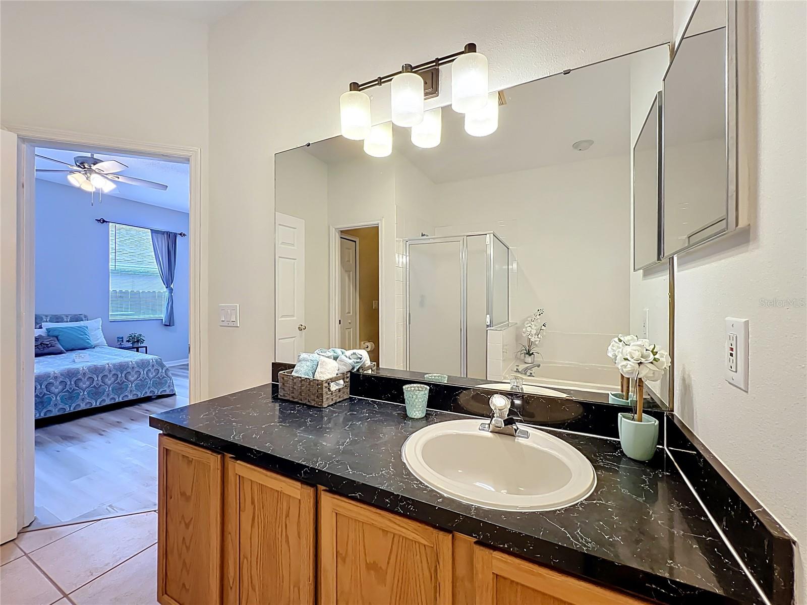 Image 33 of 62 For 14230 Sunriver Avenue