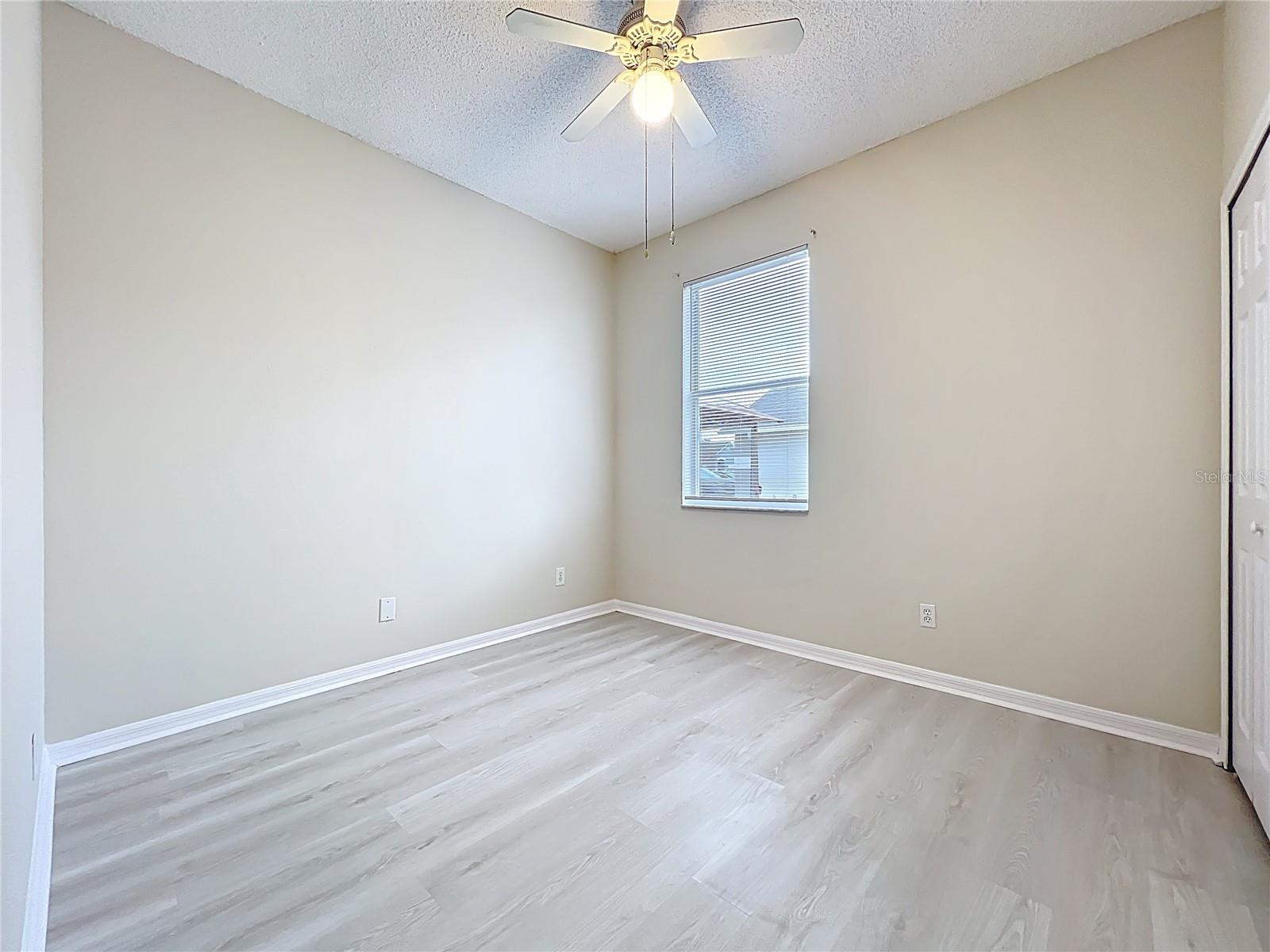 Image 35 of 62 For 14230 Sunriver Avenue