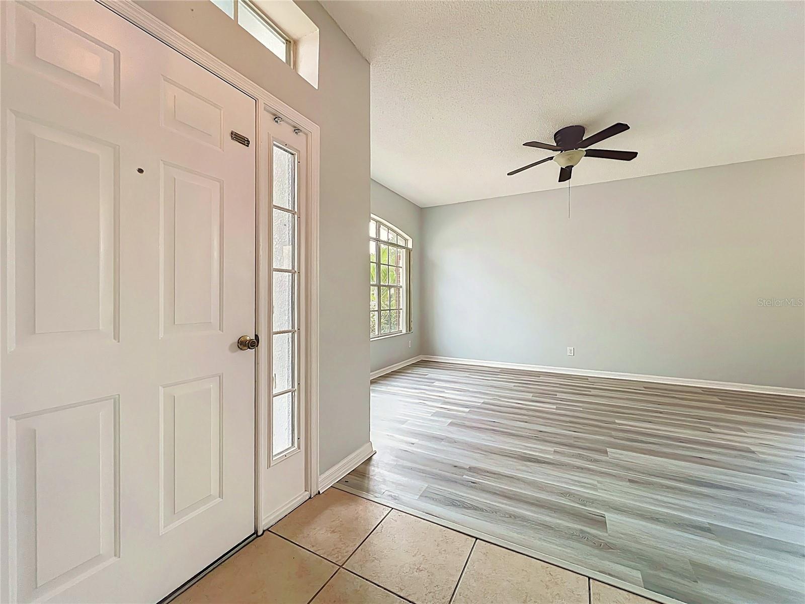 Image 6 of 62 For 14230 Sunriver Avenue