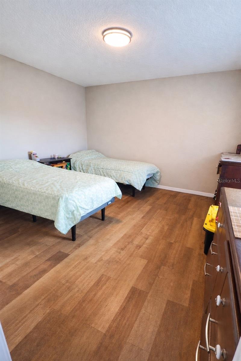 Image 9 of 13 For 3480 Clingman Street