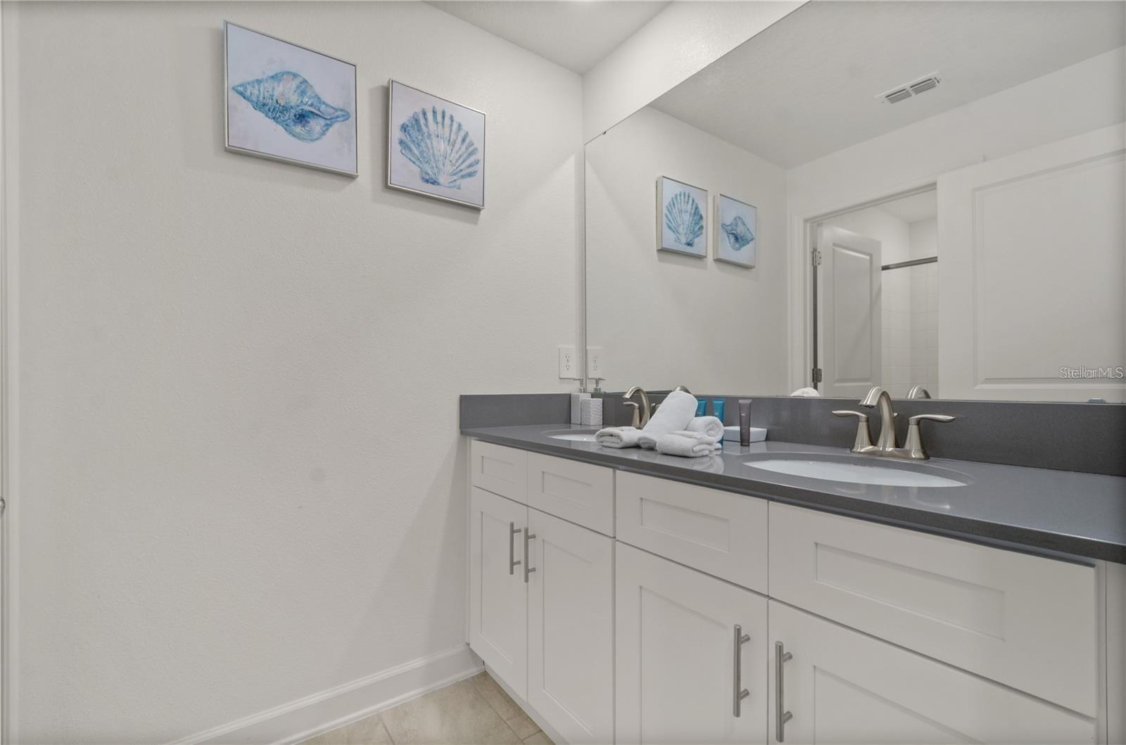 Image 13 of 19 For 4363 Scene Ln