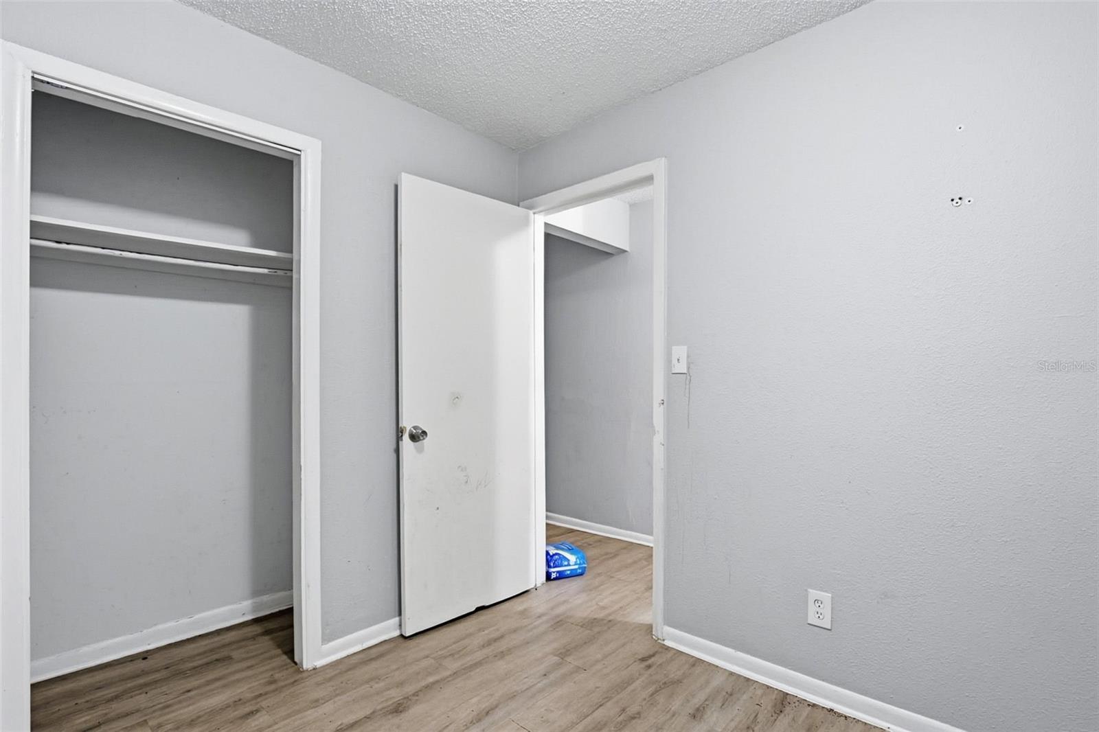 Listing photo id 8 for 1905 Annona Avenue