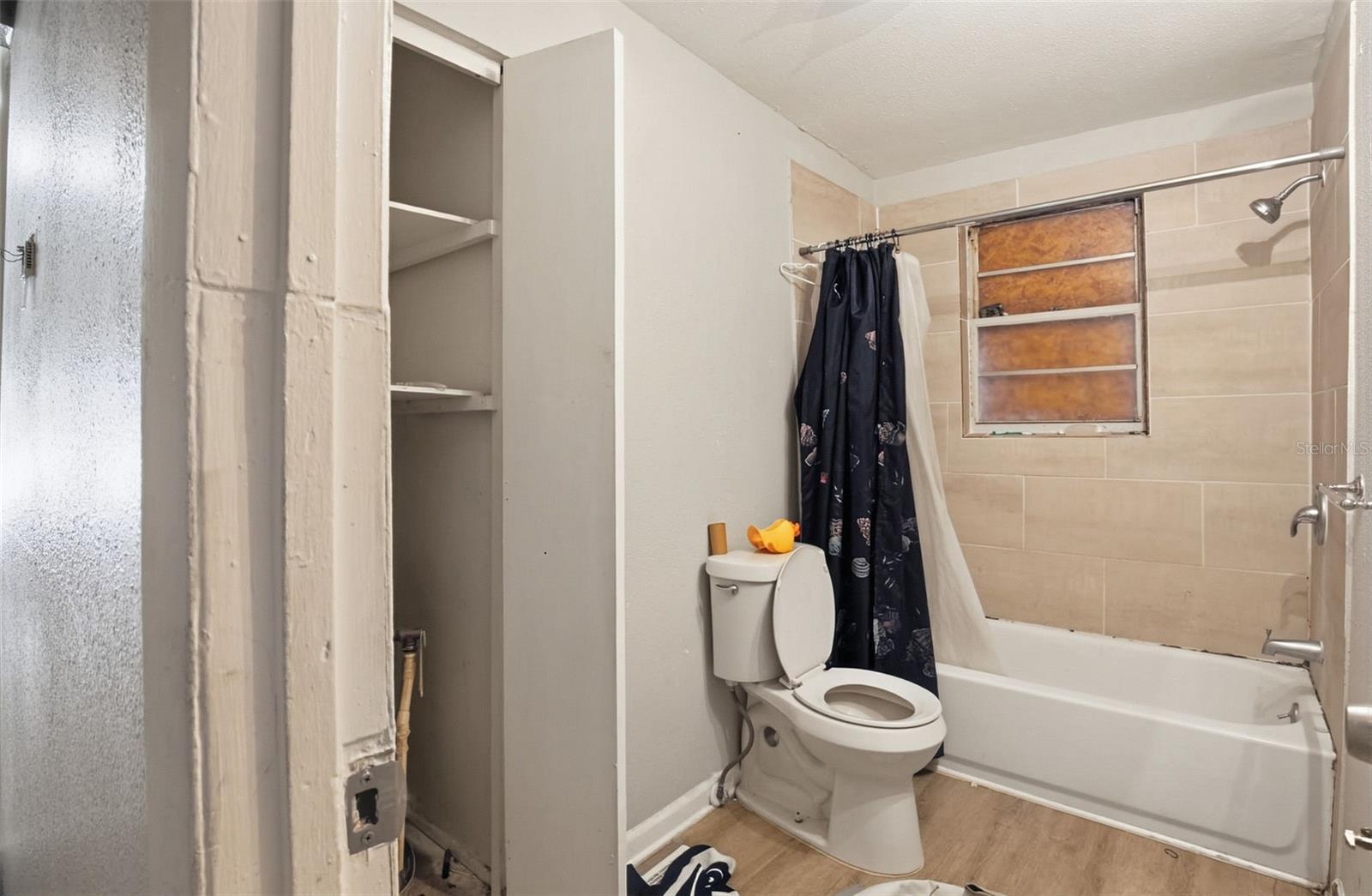 Listing photo id 16 for 1905 Annona Avenue