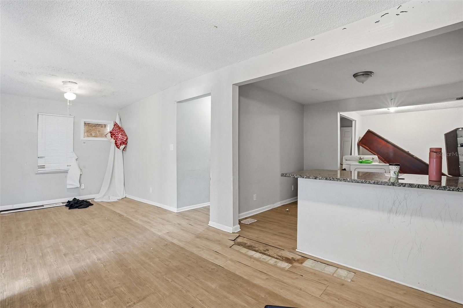 Listing photo id 6 for 1905 Annona Avenue