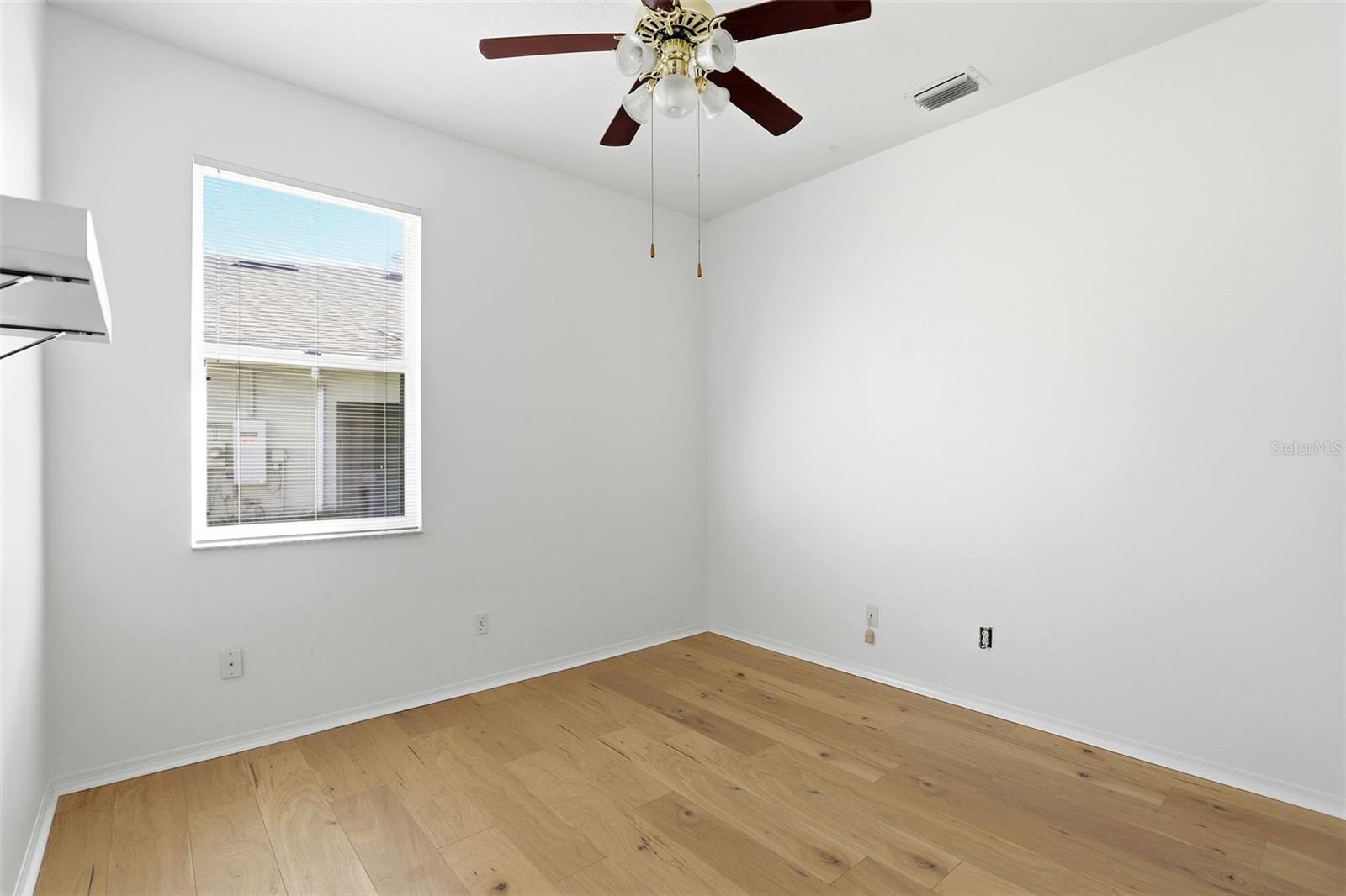 Image 30 of 44 For 104 Redtail Place