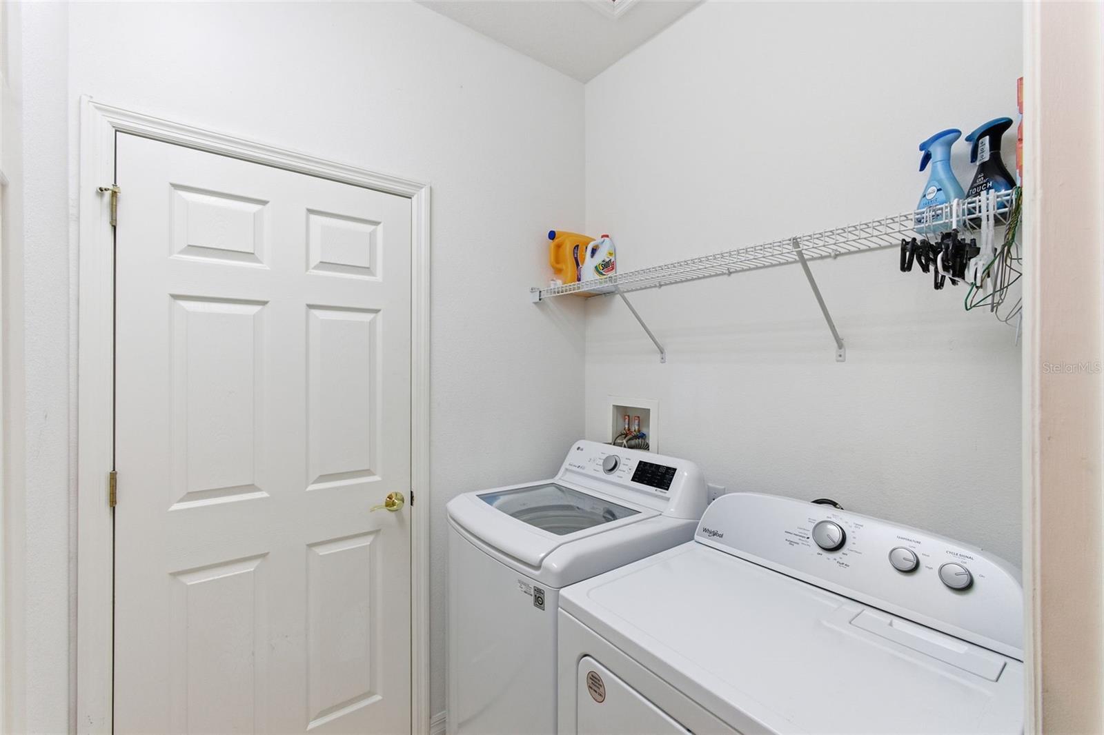 Image 16 of 25 For 14446 Whittridge Drive