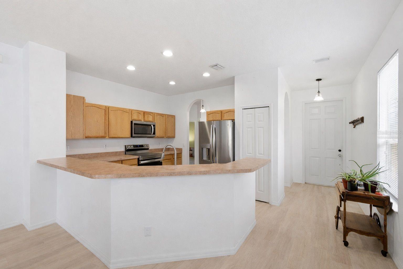 Image 7 of 25 For 14446 Whittridge Drive