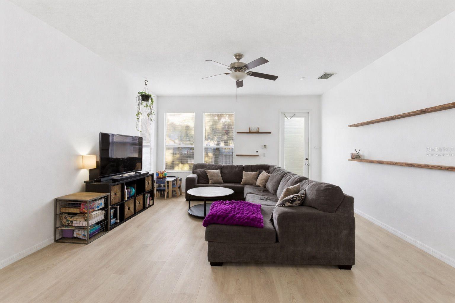 Image 9 of 25 For 14446 Whittridge Drive