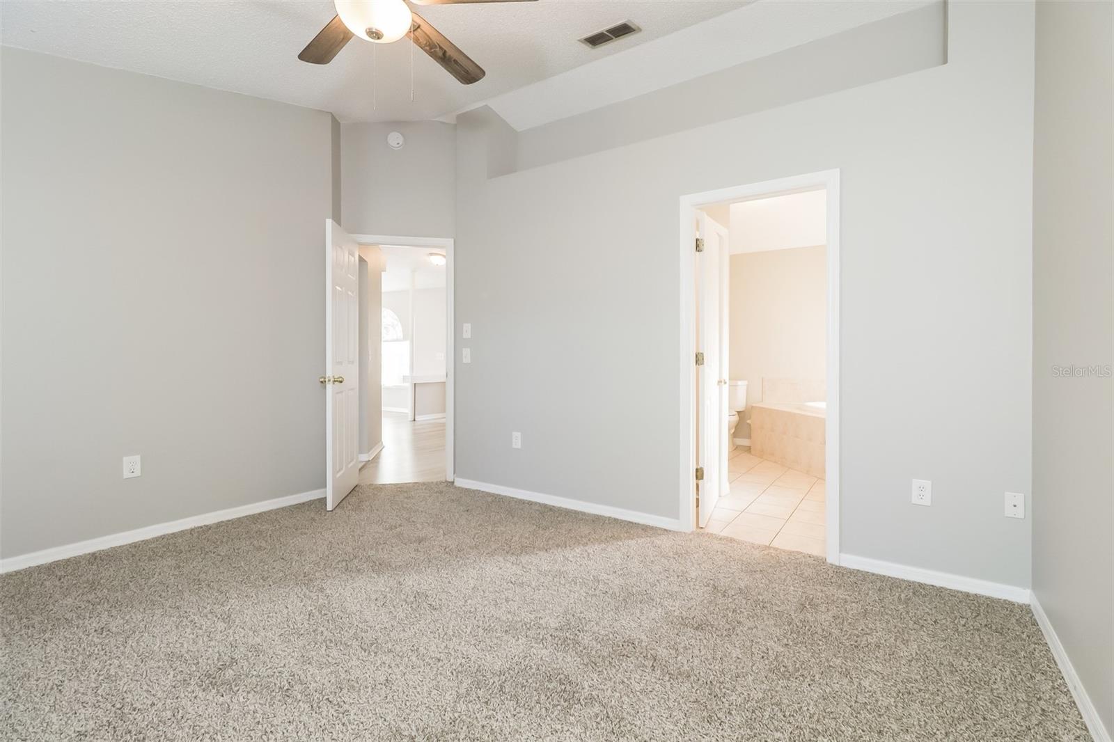 Image 10 of 21 For 7141 Sandywood Court