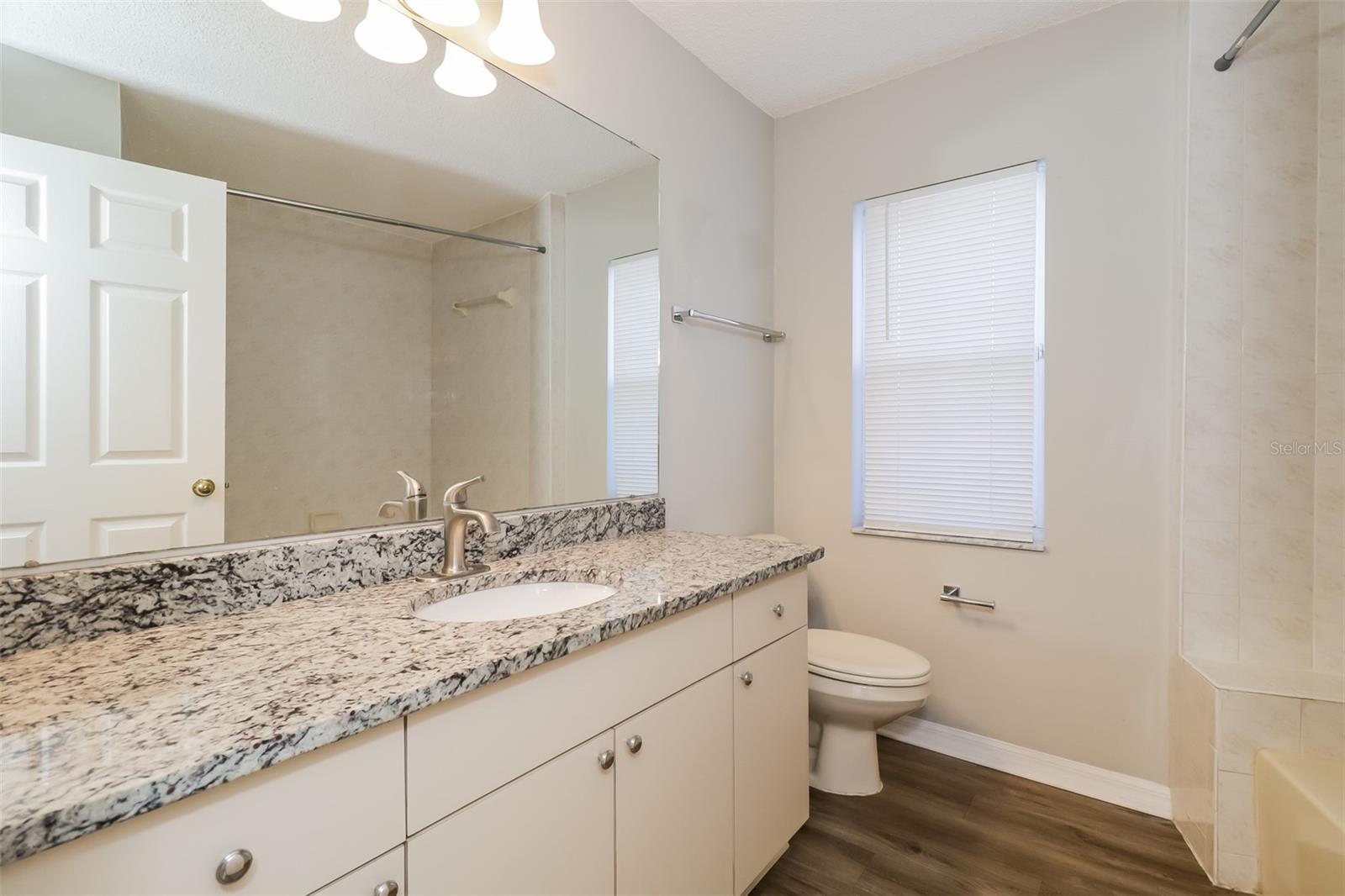 Image 18 of 21 For 7141 Sandywood Court