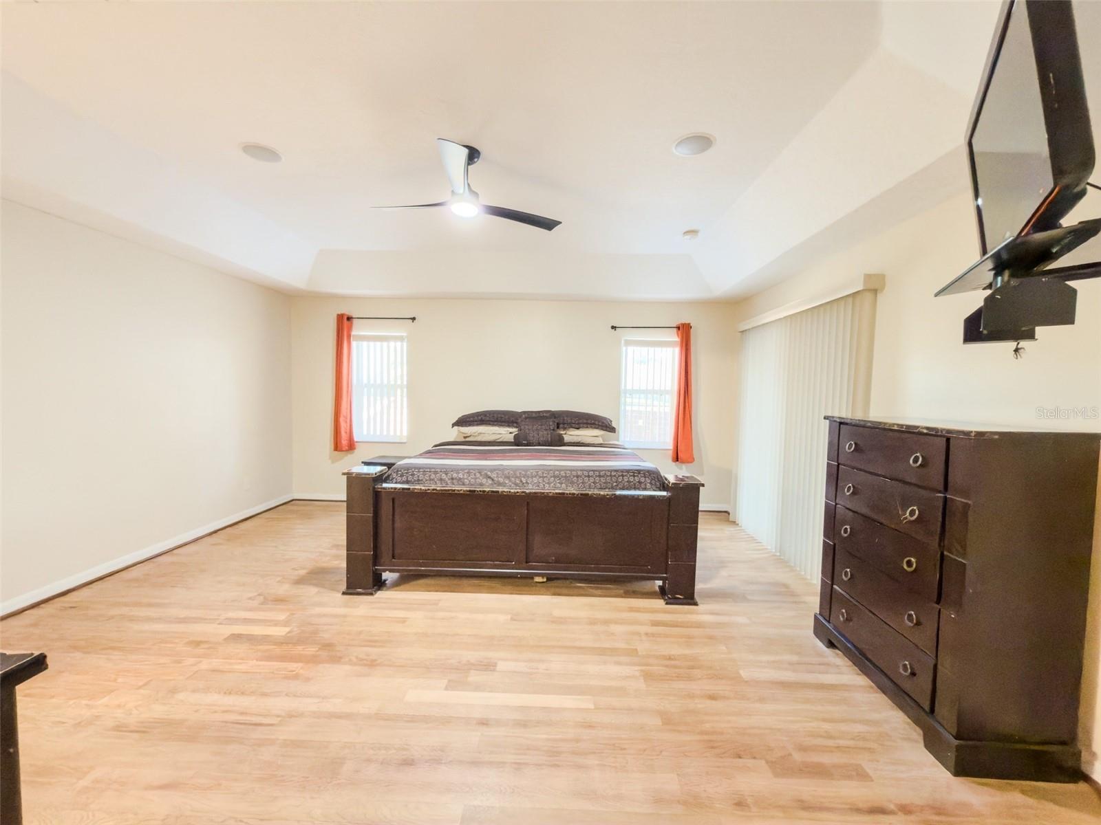 Image 17 of 55 For 4 Weston Road