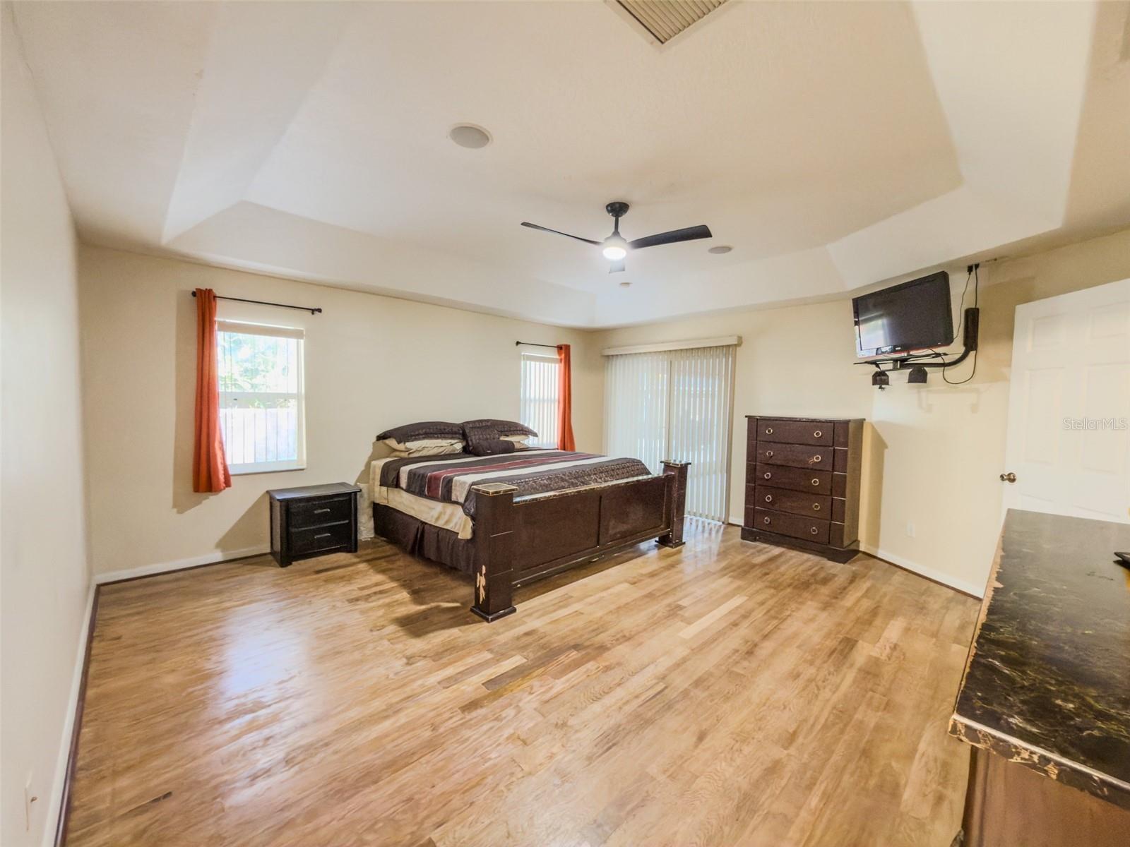 Image 18 of 55 For 4 Weston Road