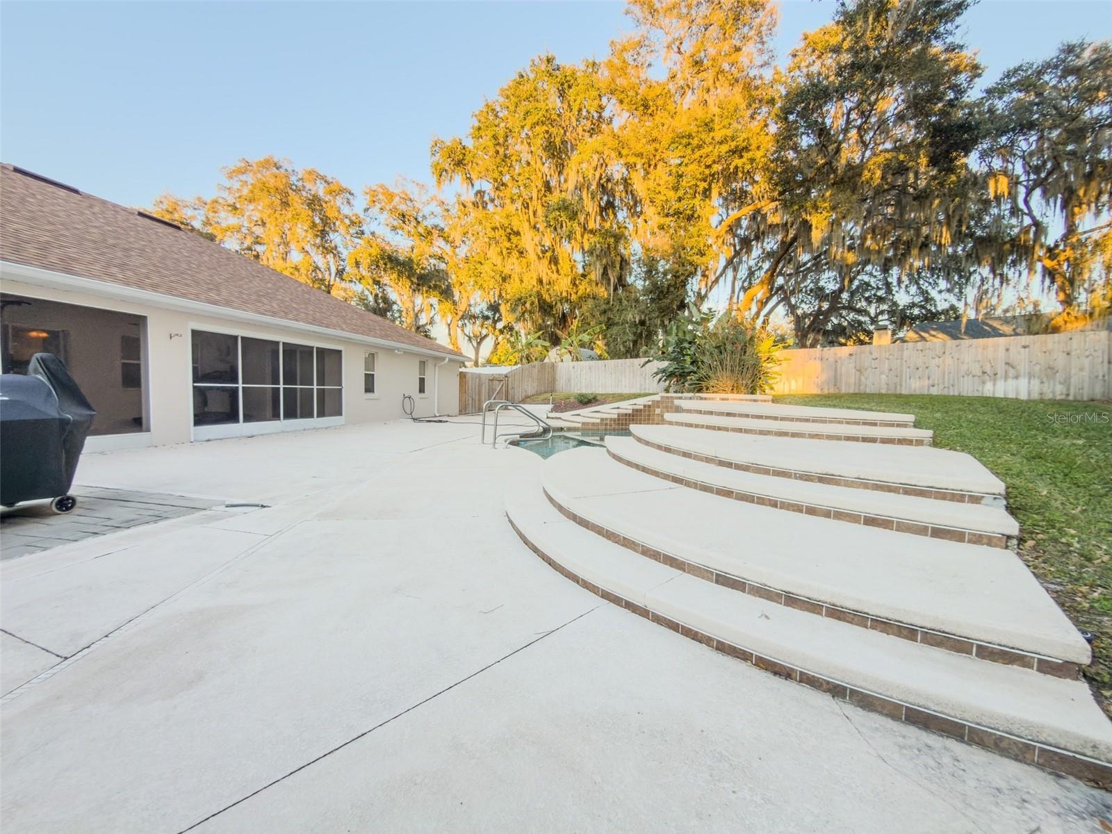 Image 54 of 55 For 4 Weston Road