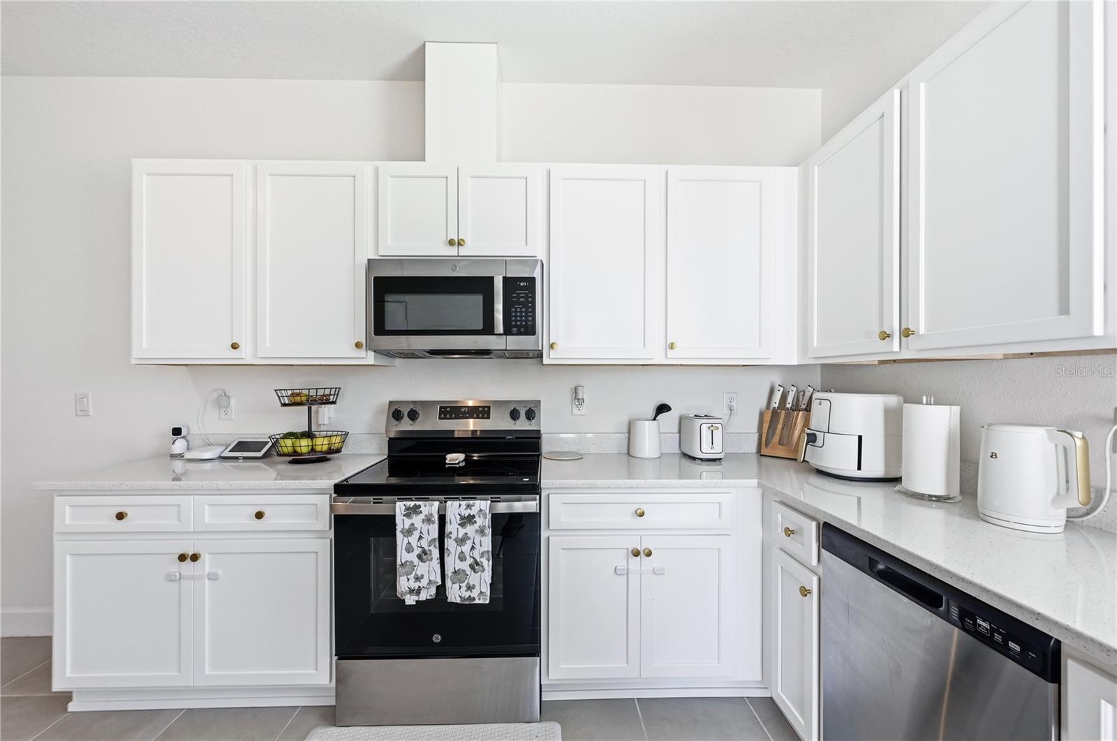 Image 8 of 28 For 8452 Dorsey Street