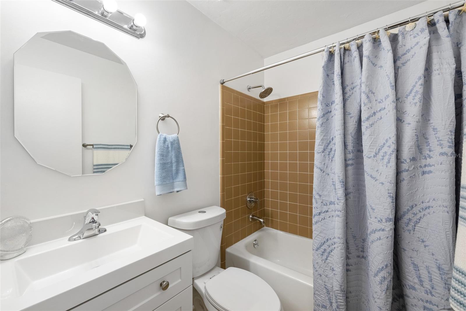 Image 18 of 35 For 3414 53rd Terrace