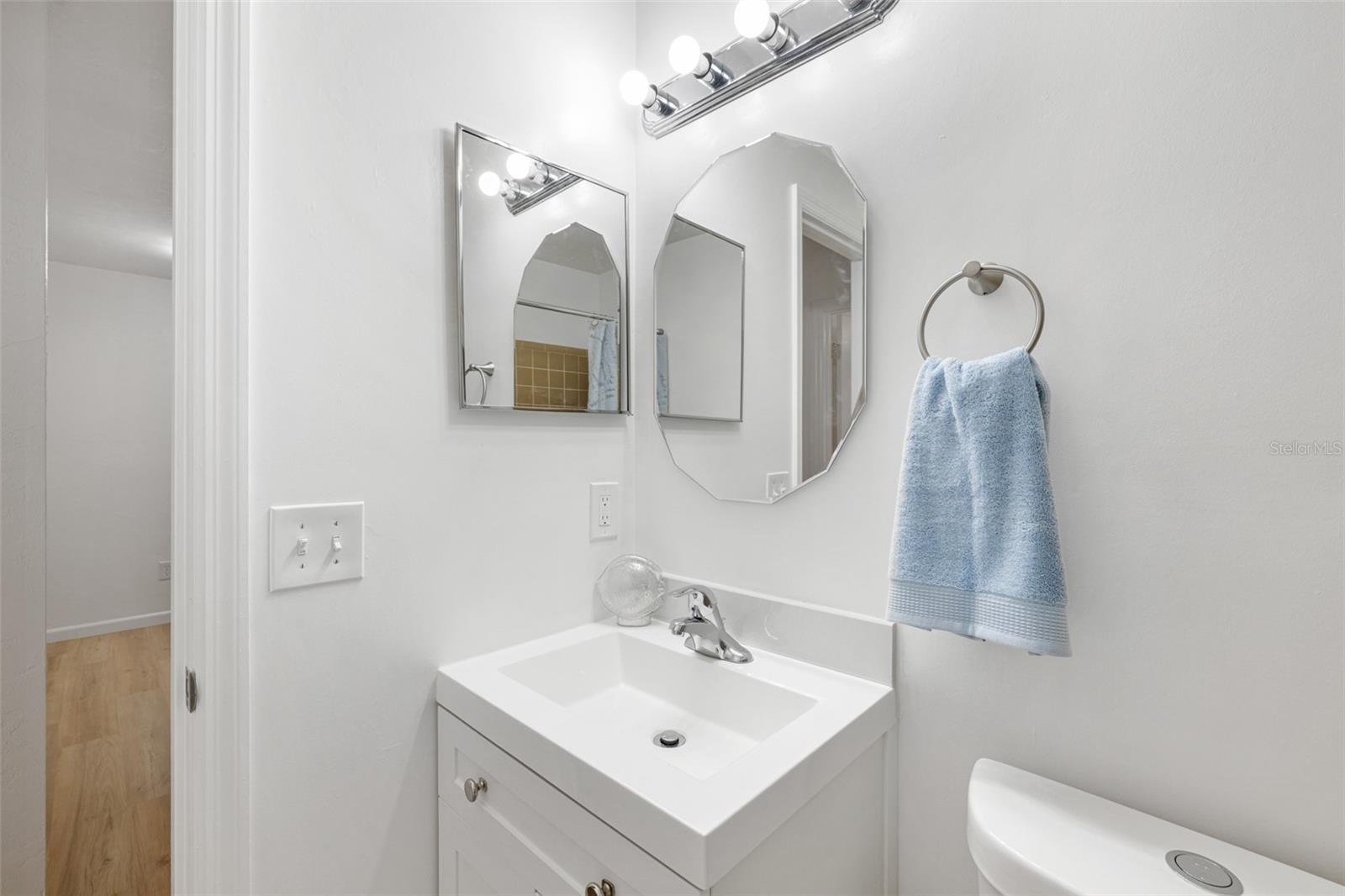 Image 19 of 35 For 3414 53rd Terrace