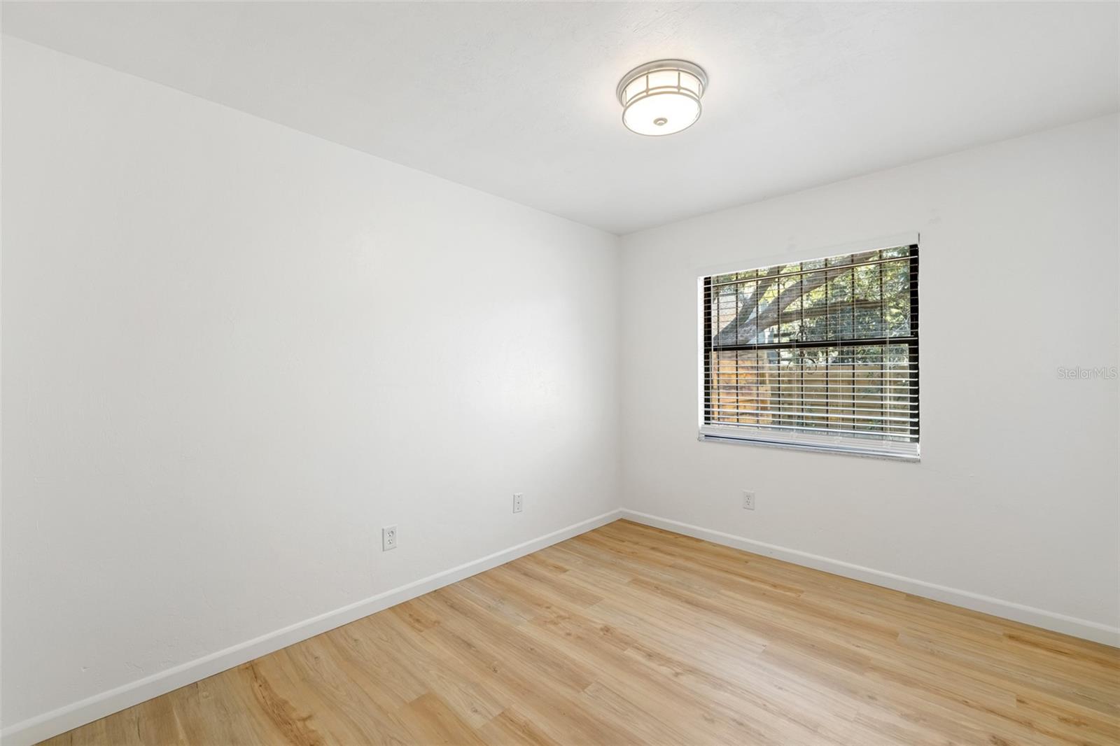 Image 20 of 35 For 3414 53rd Terrace