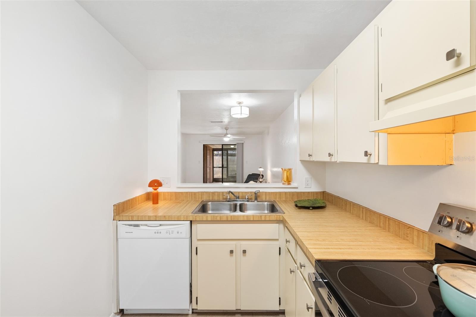 Image 6 of 35 For 3414 53rd Terrace