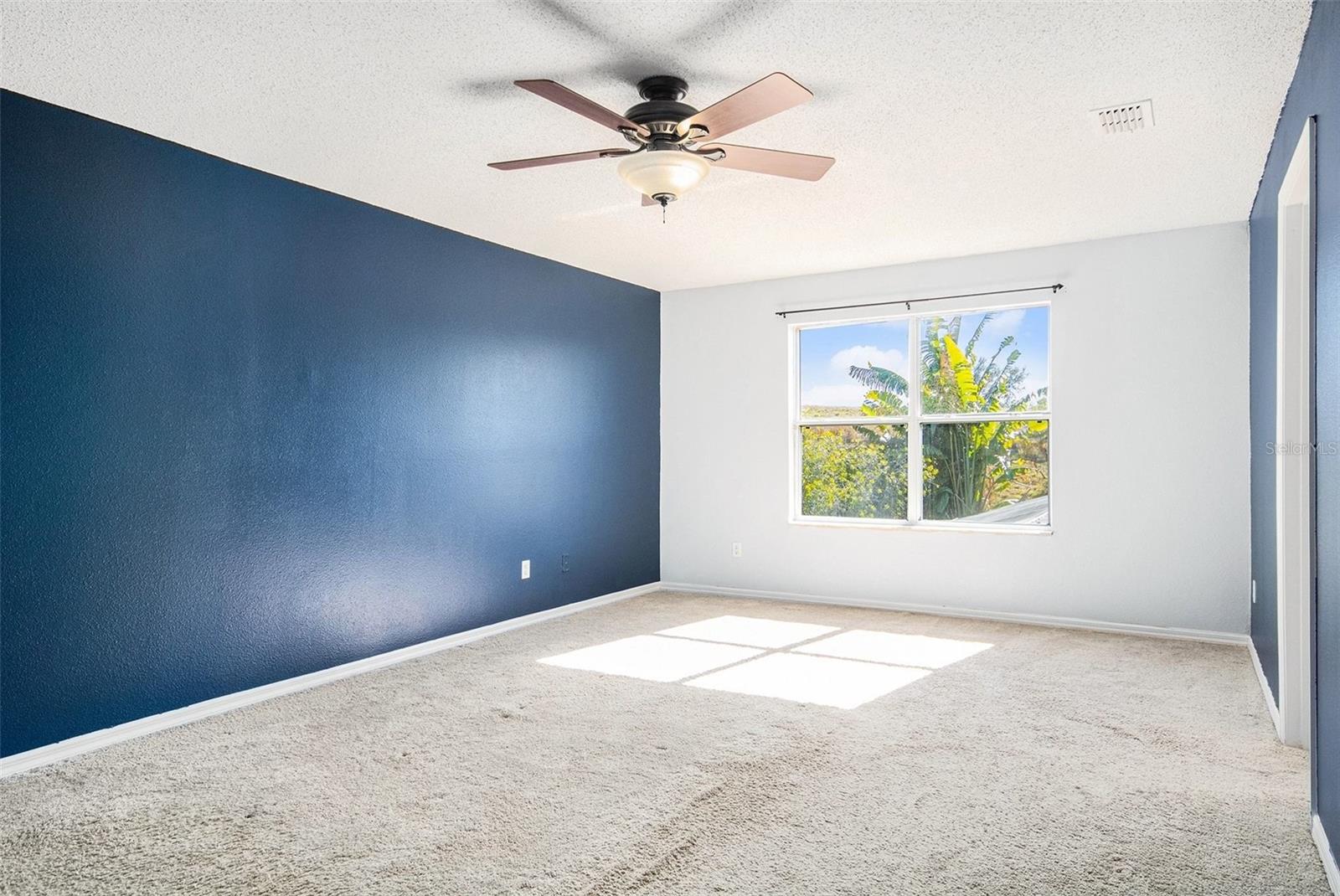 Image 15 of 24 For 895 Woodvale Street