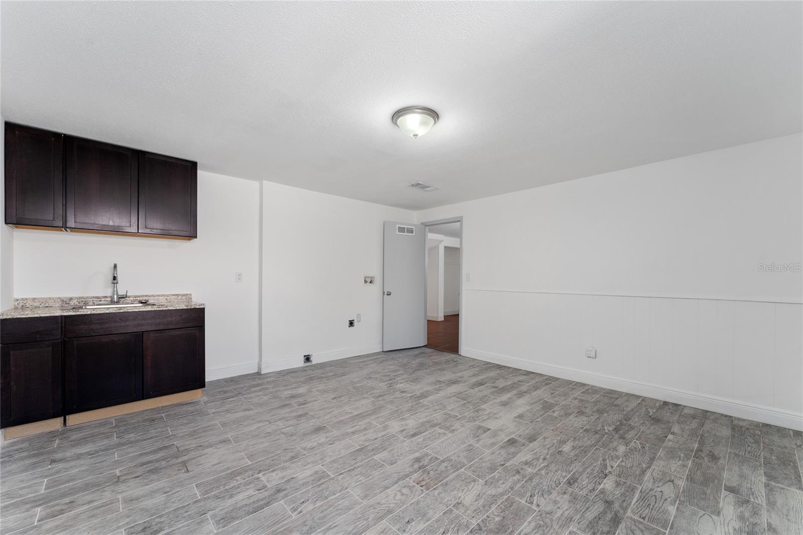 Image 19 of 23 For 1983 Longbow Circle N