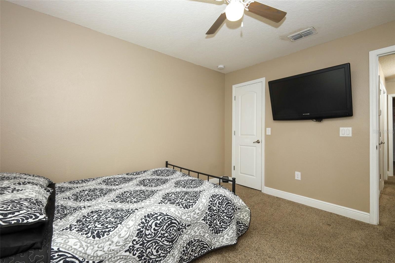 Image 29 of 45 For 31631 Broadwater Avenue