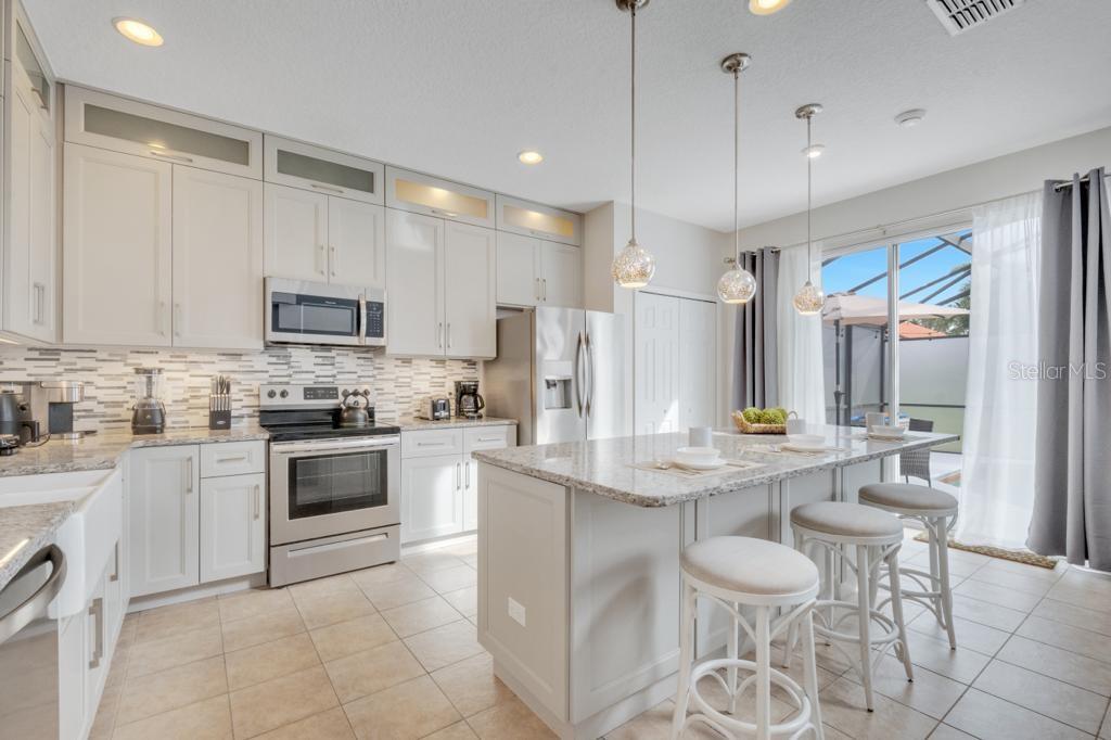 Image 15 of 84 For 162 Cordova Avenue