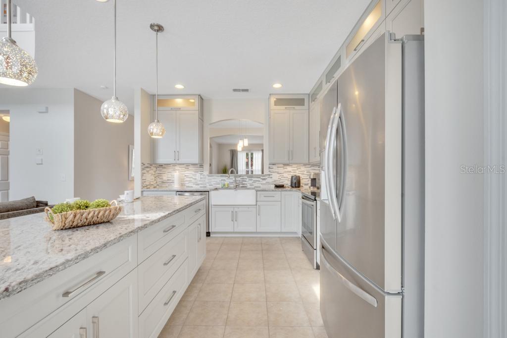 Image 16 of 84 For 162 Cordova Avenue